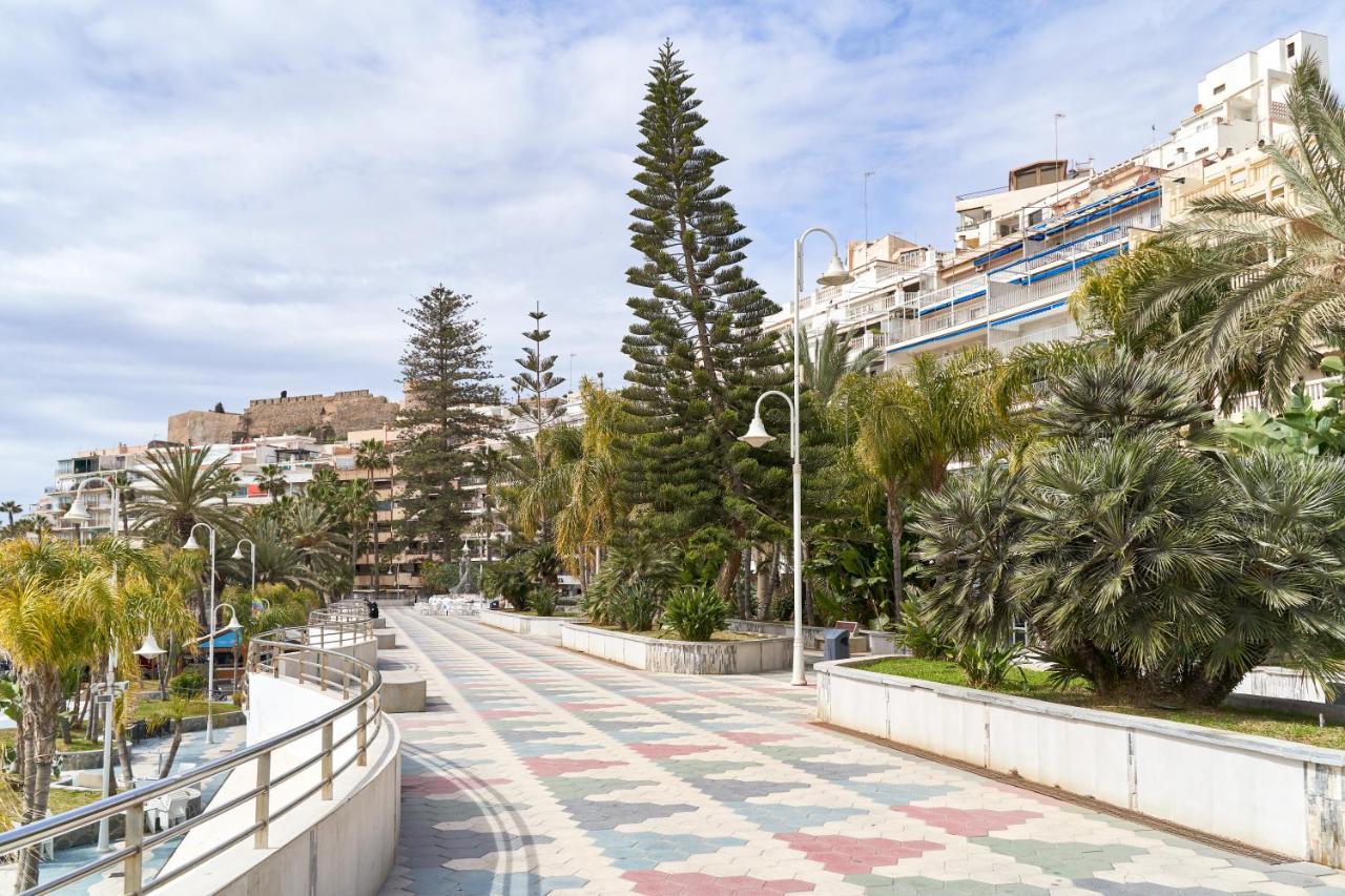 Apartment 250 M From The Beach Almuñécar Екстериор снимка
